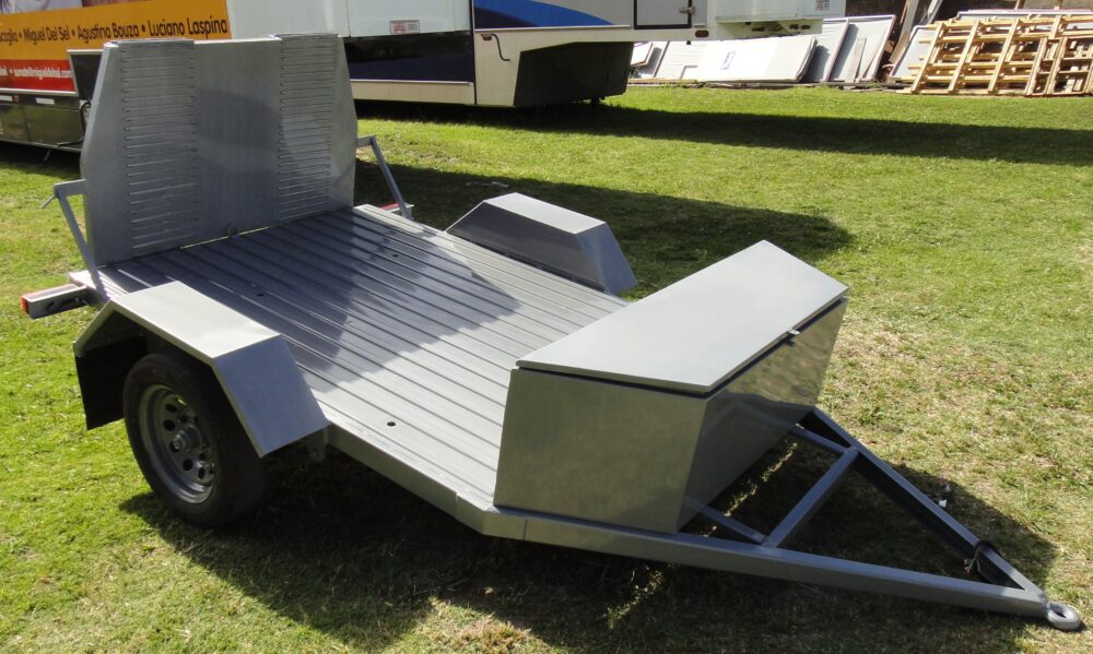 Trailer Varios 06